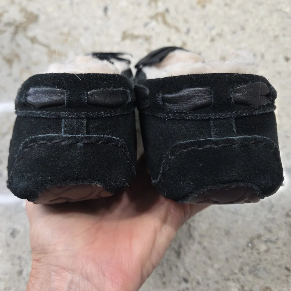 UGG Women's Black Moccasin Slippers‎ - Picture 6 of 7